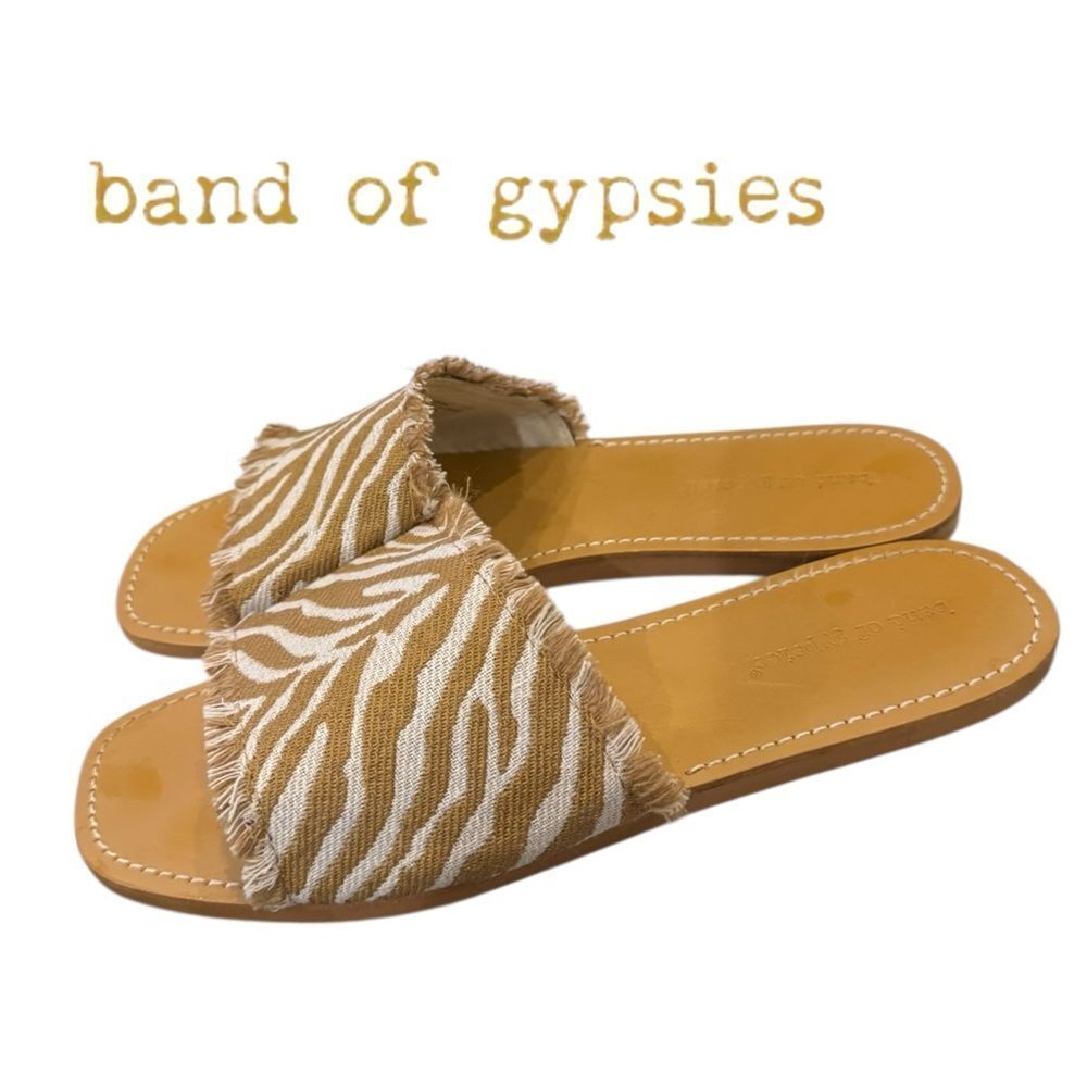 Band of Gypsies Women’s Tan Cream Zebra Slide Fringe Sandals 10